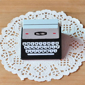 Mini Retro Typewriter